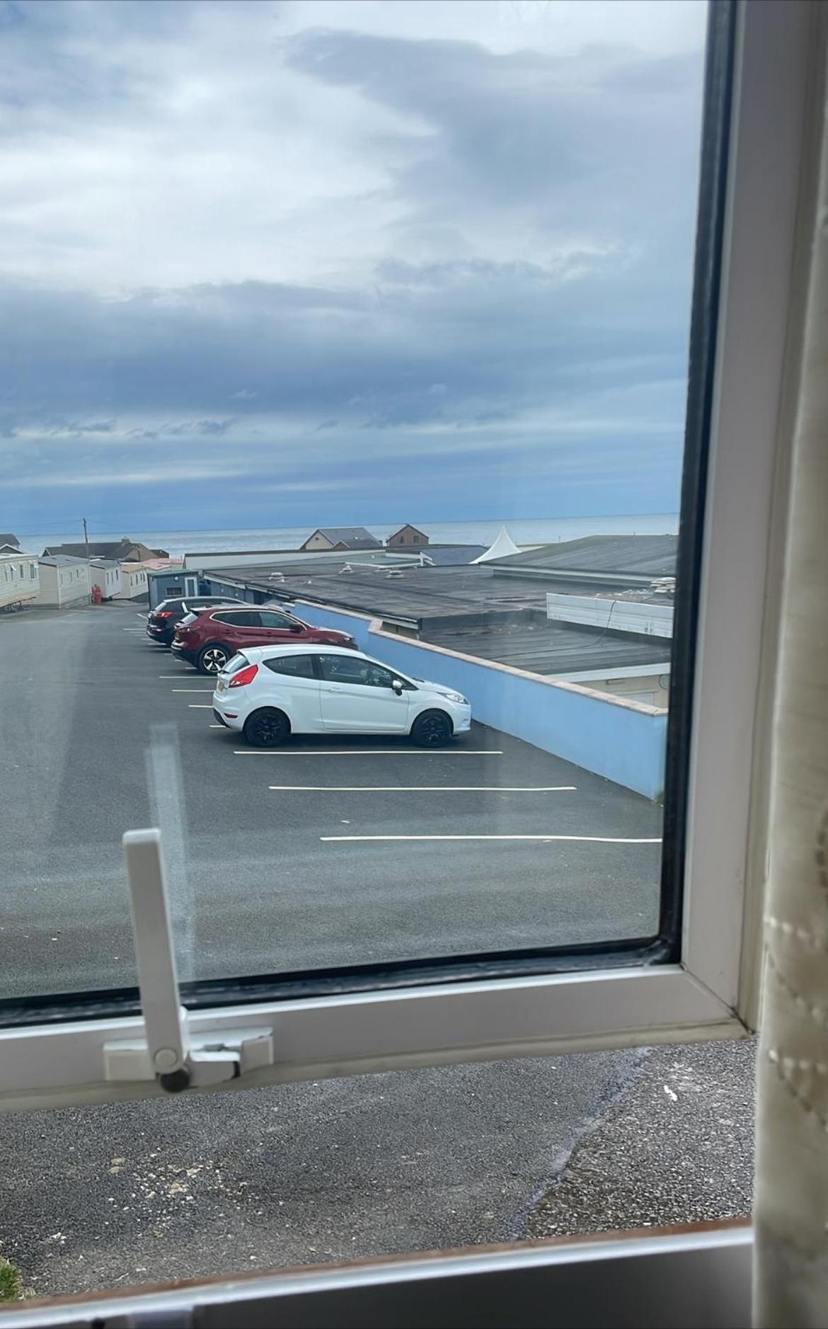 Spacious Luxury Escape With Sea Views And Pet Friendly At Clarach Bay Aberystwyth Bagian luar foto