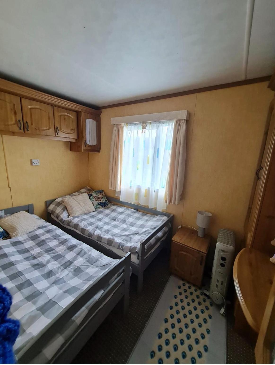 Spacious Luxury Escape With Sea Views And Pet Friendly At Clarach Bay Aberystwyth Bagian luar foto